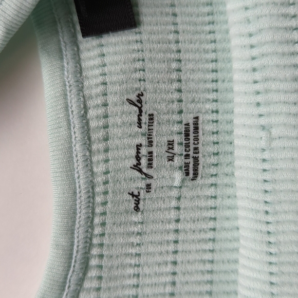 Out From Under Seamless Ribbed Smocked Crop Top Urban Outfitters Women's Size XL - Picture 6 of 9
